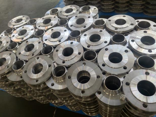 Venda imperdível! Bem-vindo ao pedido DIN2632 PN10 RF Weld Neck Flange A105 S235JR!